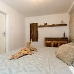 Pet Friendly In * Benkovac