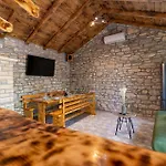 2 Bedroom Beautiful In