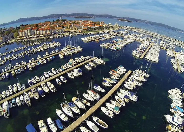 בית נופש 2 Bedroom Beautiful In *