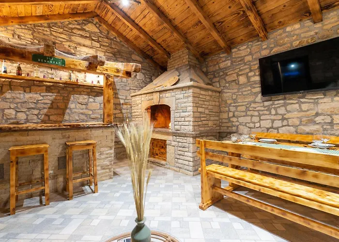 2 Bedroom Beautiful In Prázdninový dům