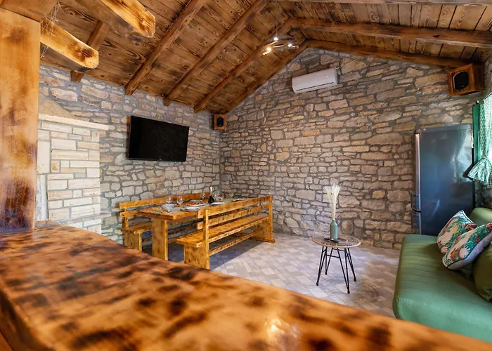 2 Bedroom Beautiful In