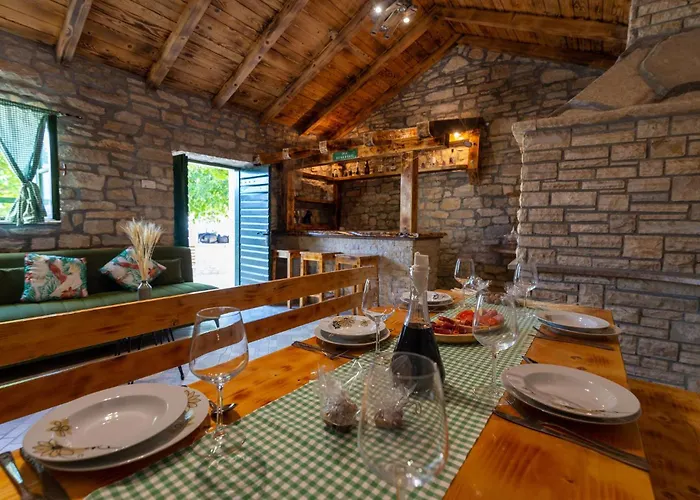 2 Bedroom Beautiful In * Benkovac